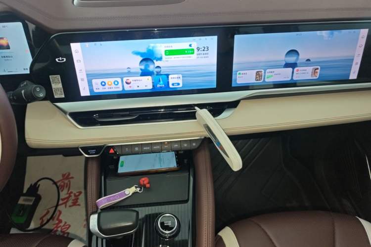 Used Geely Auto Monjaro L 2024 2.0TD High-Power Automatic Two-Wheel Drive Yunqi Version Audio And AC Panel