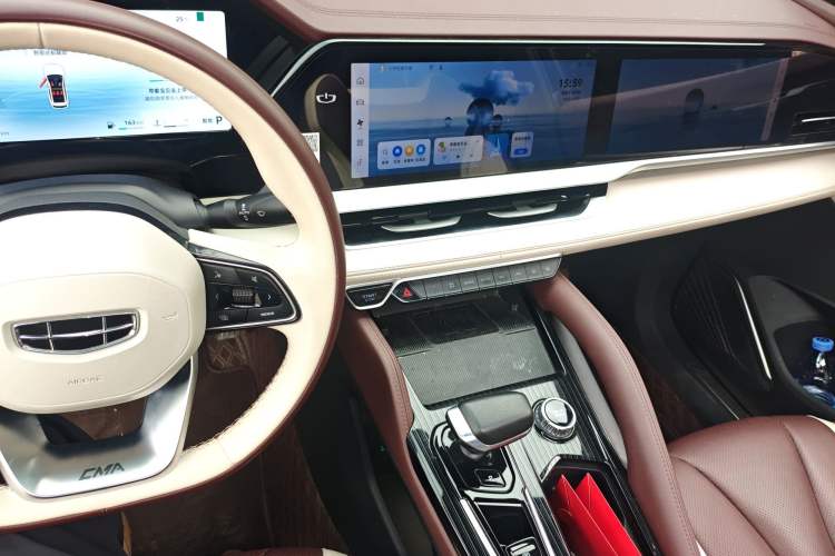 Used Geely Auto Monjaro L 2024 2.0TD High-Power Automatic Two-Wheel Drive Yunqi Version Audio And AC Panel