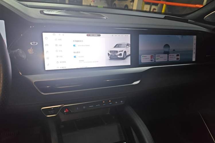 Used Geely Auto Monjaro L 2024 2.0TD High-Power Automatic Two-Wheel Drive Skyline Edition Audio And AC Panel