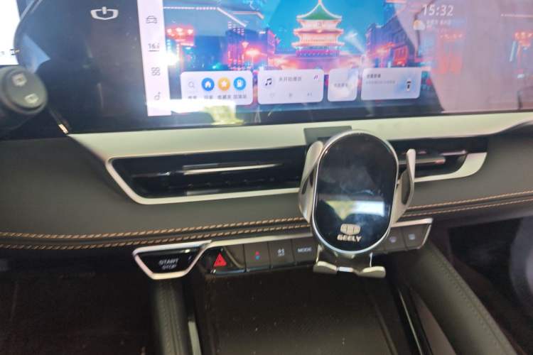 Used Geely Auto Monjaro L 2024 2.0TD DCT EVO Two-Wheel Drive Long-Range Version Audio And AC Panel