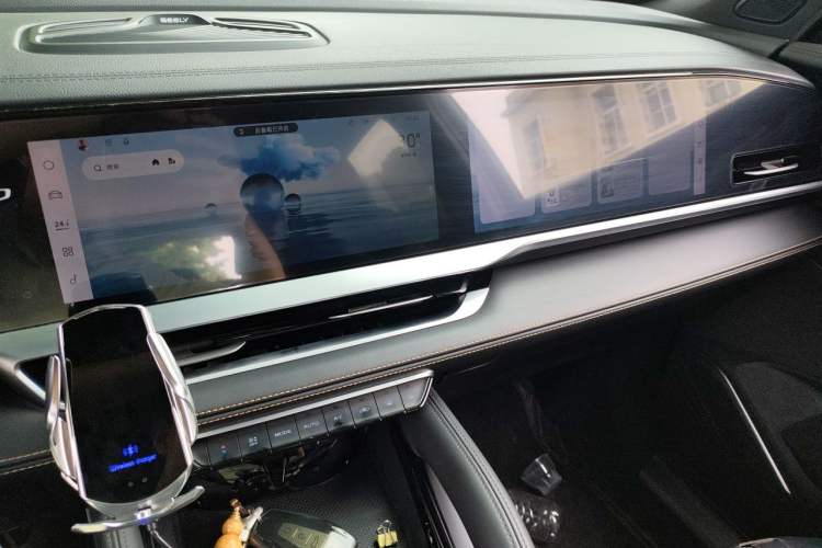 Used Geely Auto Monjaro L 2024 2.0TD DCT EVO Two-Wheel Drive Long-Range Version Audio And AC Panel