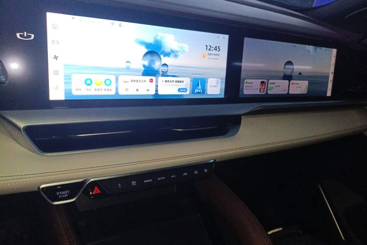 Used Geely Auto Monjaro L 2024 2.0TD High-Power Automatic Two-Wheel Drive Yunqi Version Audio And AC Panel