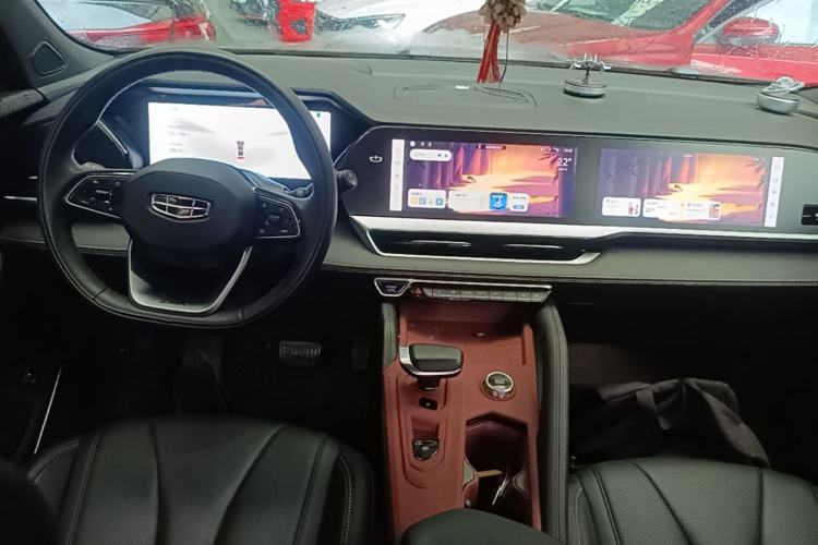 Used Geely Auto Monjaro L 2024 2.0TD DCT EVO Two-Wheel Drive Long-Range Version Center Console
