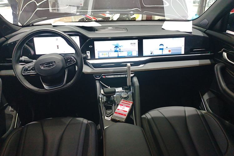 Used Geely Auto Monjaro L 2024 2.0TD DCT EVO Two-Wheel Drive Long-Range Version Center Console