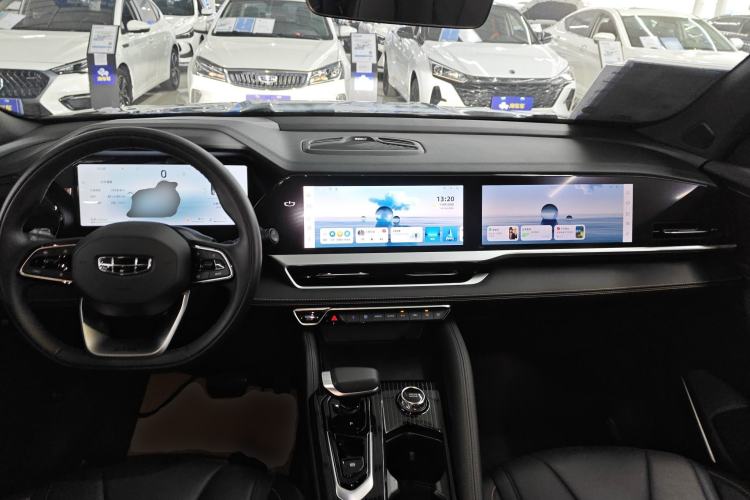 Used Geely Auto Monjaro L 2024 2.0TD DCT EVO Two-Wheel Drive Long-Range Version Center Console