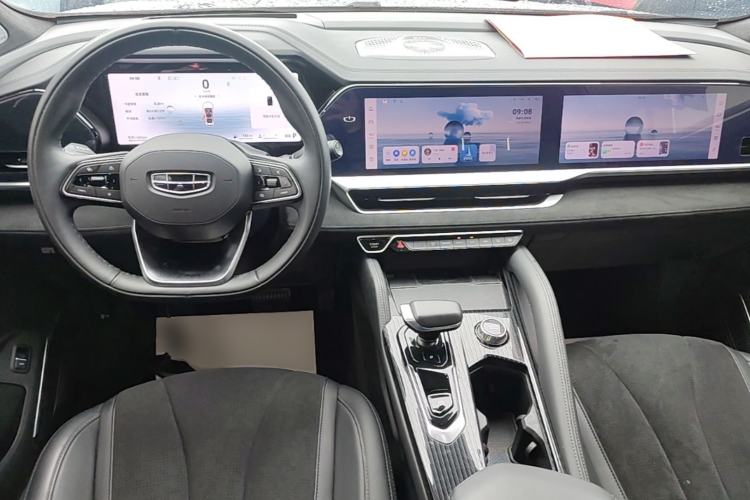 Used Geely Auto Monjaro L 2024 2.0TD High-Power Automatic Two-Wheel Drive Skyline Edition Center Console