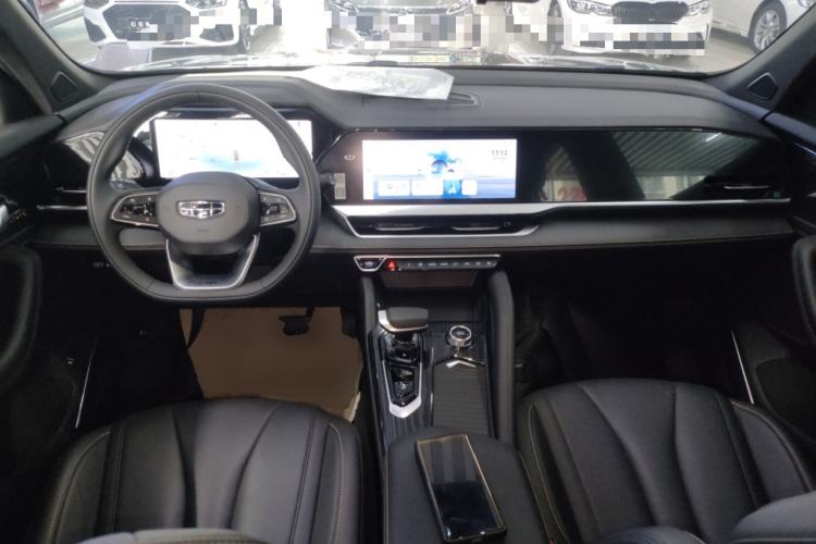 Used Geely Auto Monjaro L 2024 2.0TD DCT EVO Two-Wheel Drive Long-Range Version Center Console