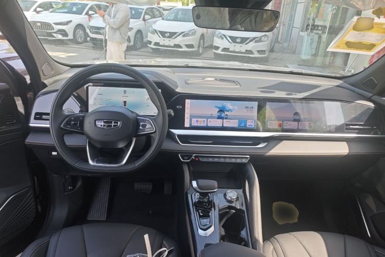 Used Geely Auto Monjaro L 2024 2.0TD DCT EVO Two-Wheel Drive Long-Range Version Center Console
