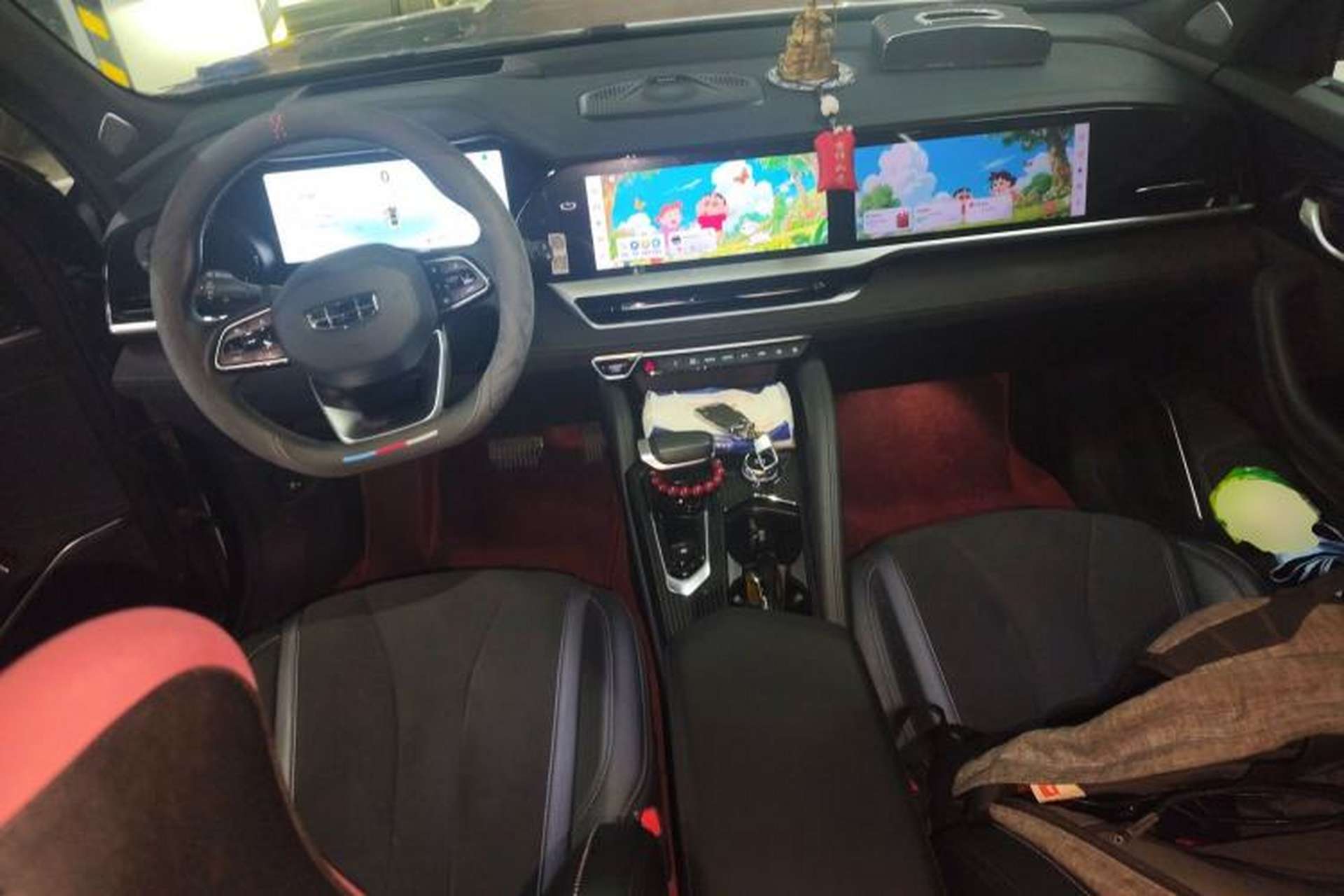 Used Geely Auto Monjaro L 2024 2.0TD High-Power Automatic Two-Wheel Drive Skyline Edition Center Console