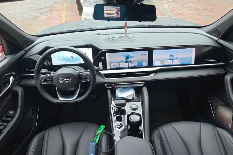 Used Geely Auto Monjaro L 2024 2.0TD DCT EVO Two-Wheel Drive Long-Range Version Center Console