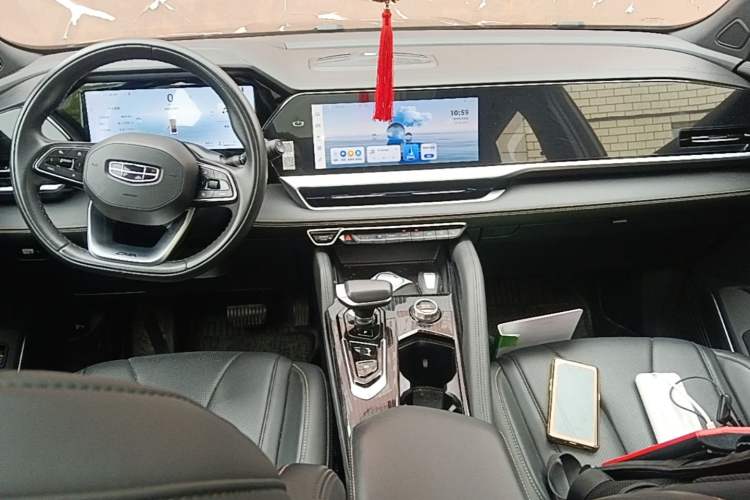 Used Geely Auto Monjaro L 2024 2.0TD DCT EVO Two-Wheel Drive Long-Range Version Center Console