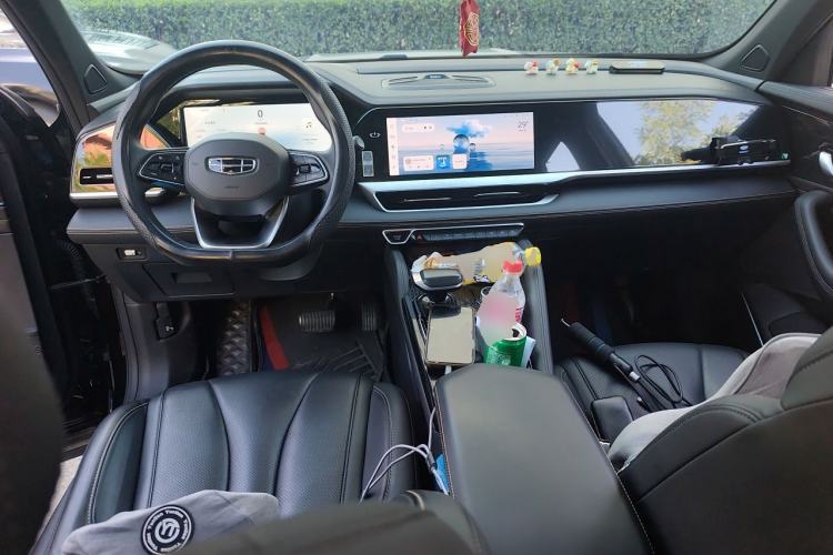 Used Geely Auto Monjaro L 2024 2.0TD DCT EVO Two-Wheel Drive Long-Range Version Center Console