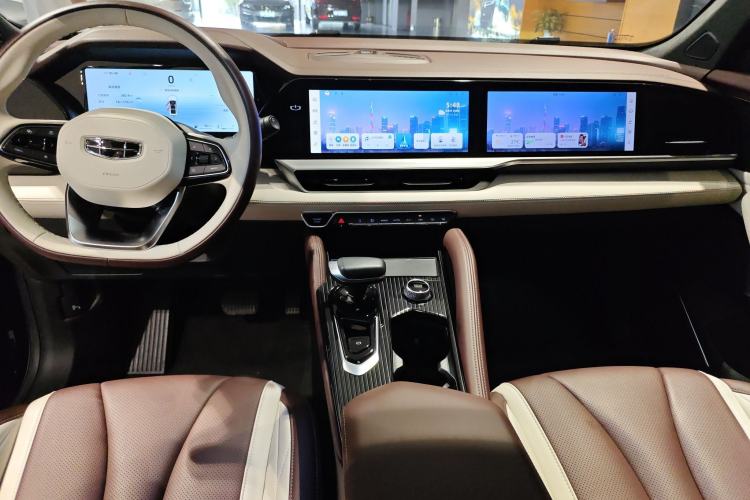 Used Geely Auto Monjaro L 2024 2.0TD High-Power Automatic Two-Wheel Drive Yunqi Version Center Console