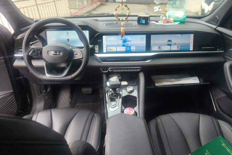 Used Geely Auto Monjaro L 2024 2.0TD DCT EVO Two-Wheel Drive Long-Range Version Center Console