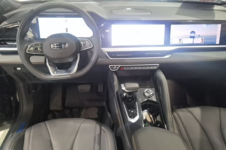 Used Geely Auto Monjaro L 2024 2.0TD DCT EVO Two-Wheel Drive Long-Range Version Center Console