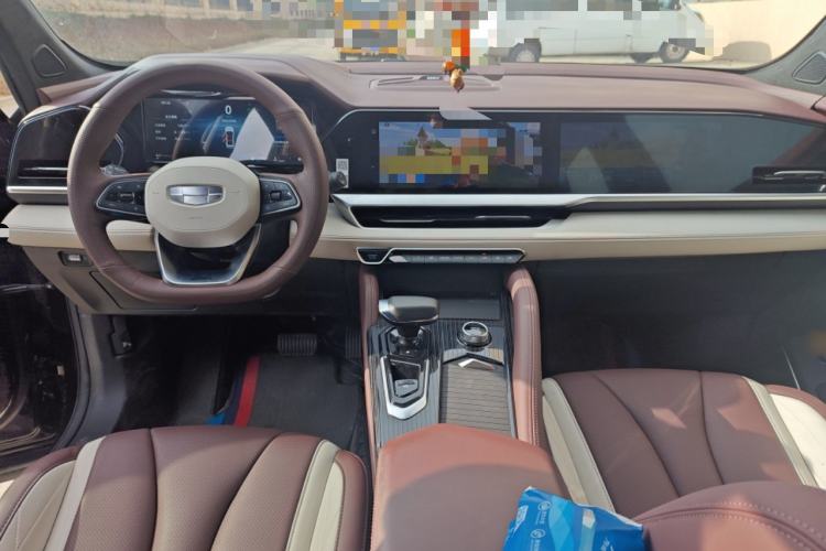 Used Geely Auto Monjaro L 2024 2.0TD High-Power Automatic Two-Wheel Drive Yunqi Version Center Console