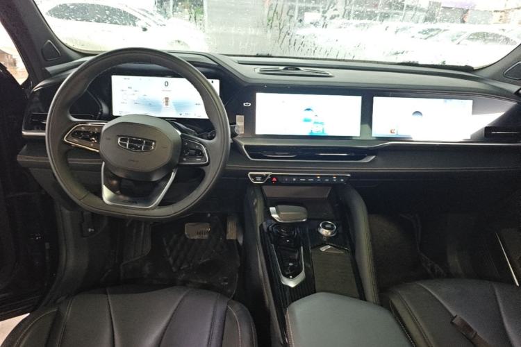 Used Geely Auto Monjaro L 2024 2.0TD DCT EVO Two-Wheel Drive Long-Range Version Center Console