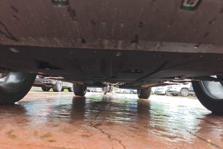 Used Geely Auto Monjaro L 2024 2.0TD DCT EVO Two-Wheel Drive Long-Range Version Chassis Front