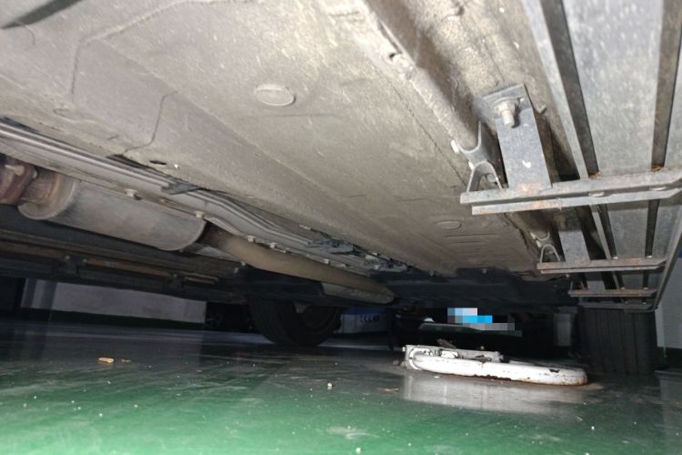 Used Geely Auto Monjaro L 2024 2.0TD High-Power Automatic Two-Wheel Drive Skyline Edition Chassis Front Left
