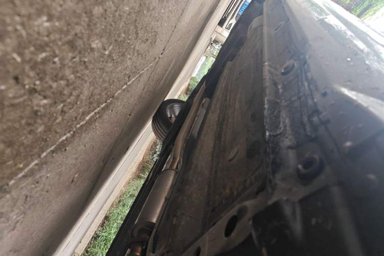 Used Geely Auto Monjaro L 2024 2.0TD High-Power Automatic Two-Wheel Drive Skyline Edition Chassis Front Right