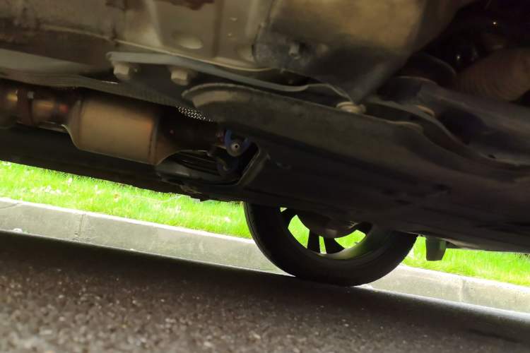 Used Geely Auto Monjaro L 2024 2.0TD High-Power Automatic Two-Wheel Drive Skyline Edition Chassis Front Right