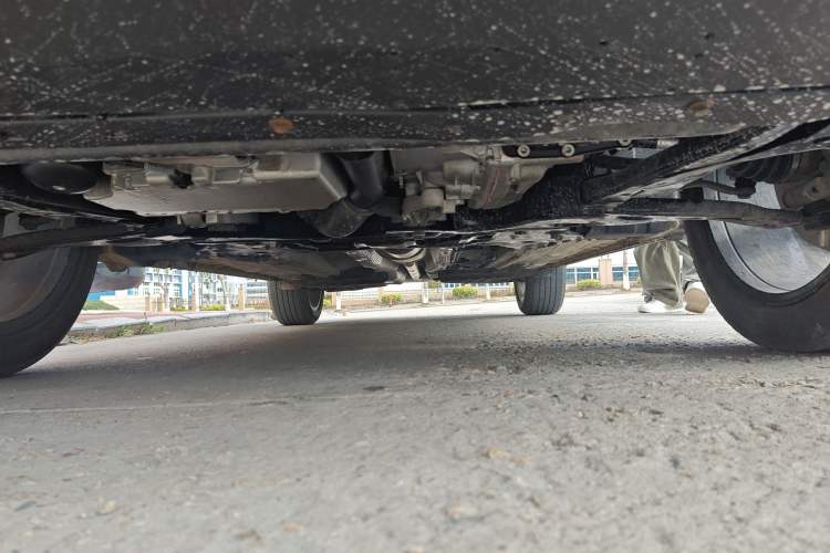 Used Geely Auto Monjaro L 2024 2.0TD High-Power Automatic Two-Wheel Drive Yunqi Version Chassis Front