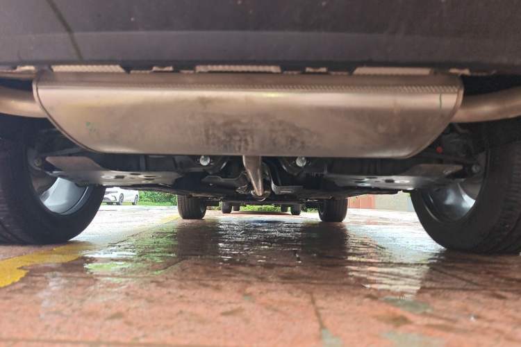 Used Geely Auto Monjaro L 2024 2.0TD DCT EVO Two-Wheel Drive Long-Range Version Chassis Rear