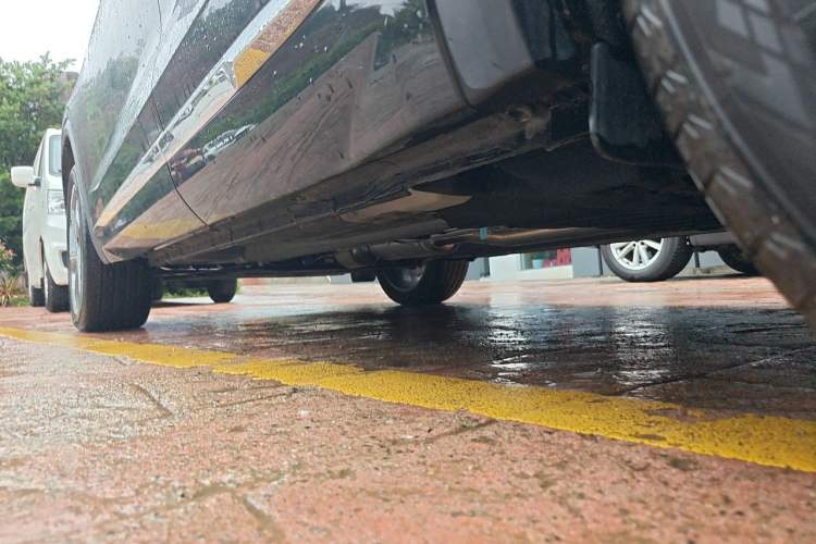 Used Geely Auto Monjaro L 2024 2.0TD DCT EVO Two-Wheel Drive Long-Range Version Chassis Rear Left