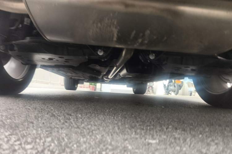 Used Geely Auto Monjaro L 2024 2.0TD DCT EVO Two-Wheel Drive Long-Range Version Chassis Rear