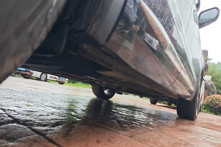 Used Geely Auto Monjaro L 2024 2.0TD DCT EVO Two-Wheel Drive Long-Range Version Chassis Rear Right