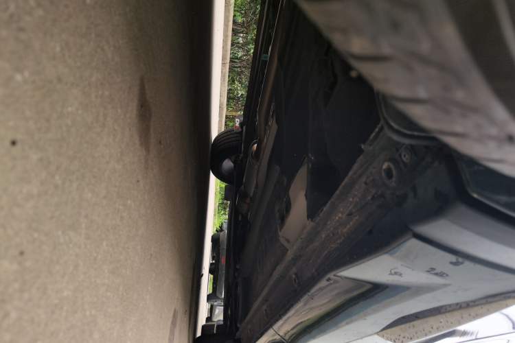 Used Geely Auto Monjaro L 2024 2.0TD DCT EVO Two-Wheel Drive Long-Range Version Chassis Rear Right