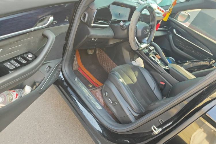 Used Geely Auto Monjaro L 2024 2.0TD High-Power Automatic Two-Wheel Drive Skyline Edition Driver Seat