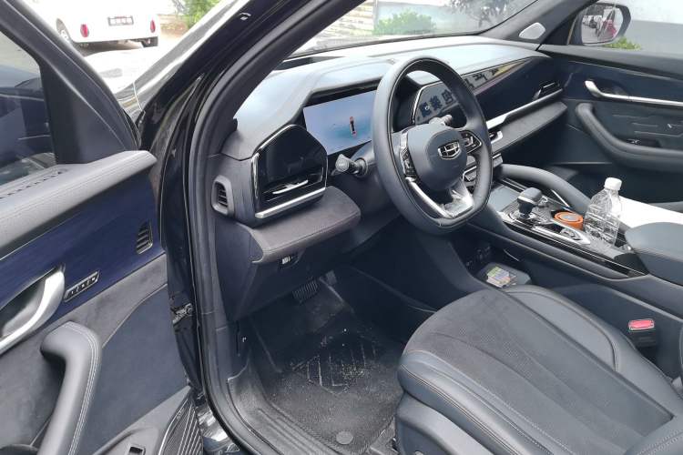 Used Geely Auto Monjaro L 2024 2.0TD High-Power Automatic Two-Wheel Drive Skyline Edition Driver Seat