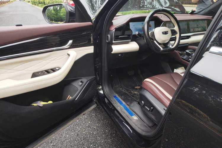 Used Geely Auto Monjaro L 2024 2.0TD High-Power Automatic Two-Wheel Drive Yunqi Version Driver Seat