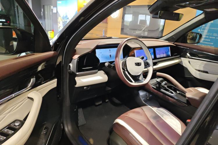Used Geely Auto Monjaro L 2024 2.0TD High-Power Automatic Two-Wheel Drive Yunqi Version Driver Seat