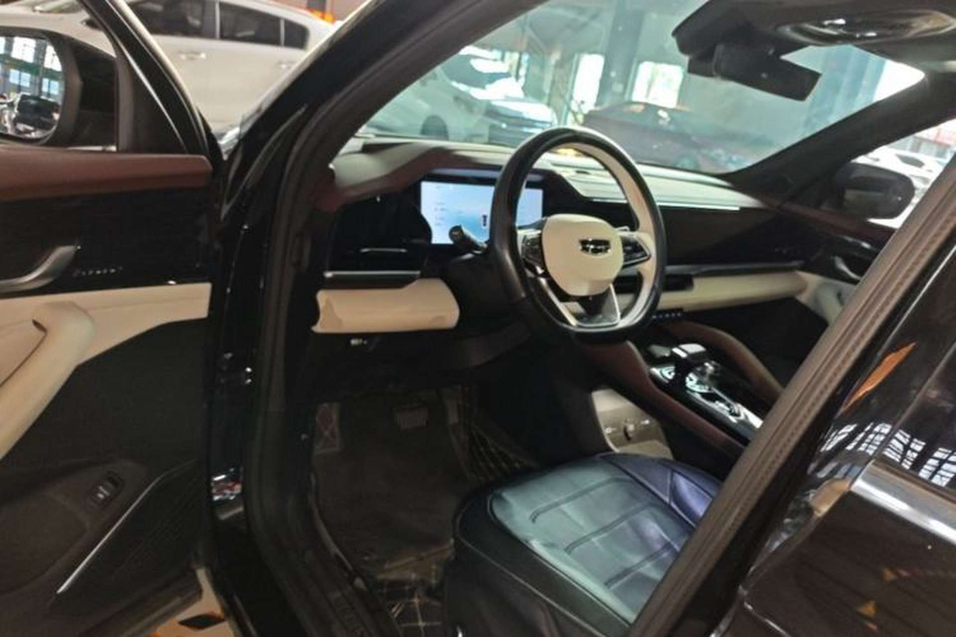 Used Geely Auto Monjaro L 2024 2.0TD High-Power Automatic Two-Wheel Drive Yunqi Version Driver Seat