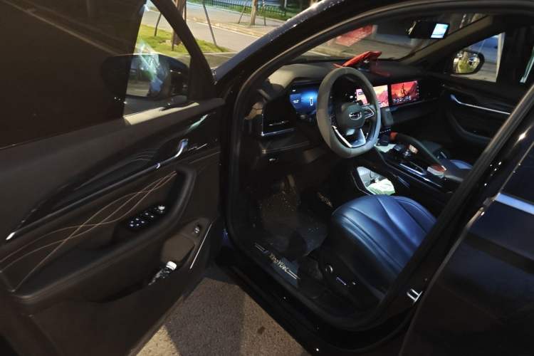 Used Geely Auto Monjaro L 2024 2.0TD DCT EVO Two-Wheel Drive Long-Range Version Driver Seat