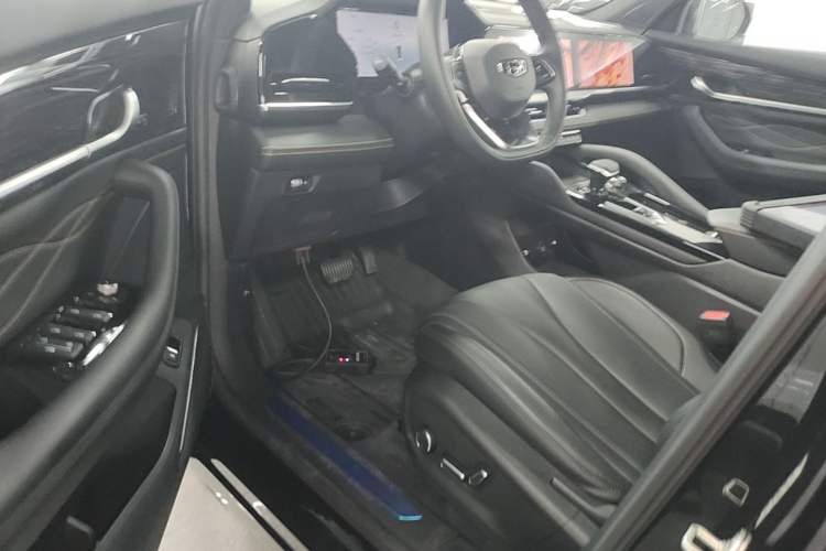 Used Geely Auto Monjaro L 2024 2.0TD DCT EVO Two-Wheel Drive Long-Range Version Driver Seat