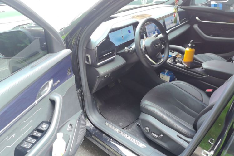 Used Geely Auto Monjaro L 2024 2.0TD High-Power Automatic Two-Wheel Drive Skyline Edition Driver Seat