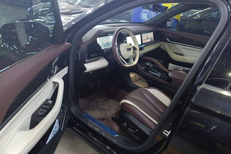 Used Geely Auto Monjaro L 2024 2.0TD High-Power Automatic Two-Wheel Drive Yunqi Version Driver Seat