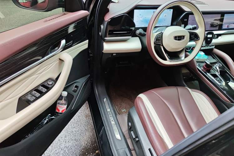 Used Geely Auto Monjaro L 2024 2.0TD High-Power Automatic Two-Wheel Drive Yunqi Version Driver Seat