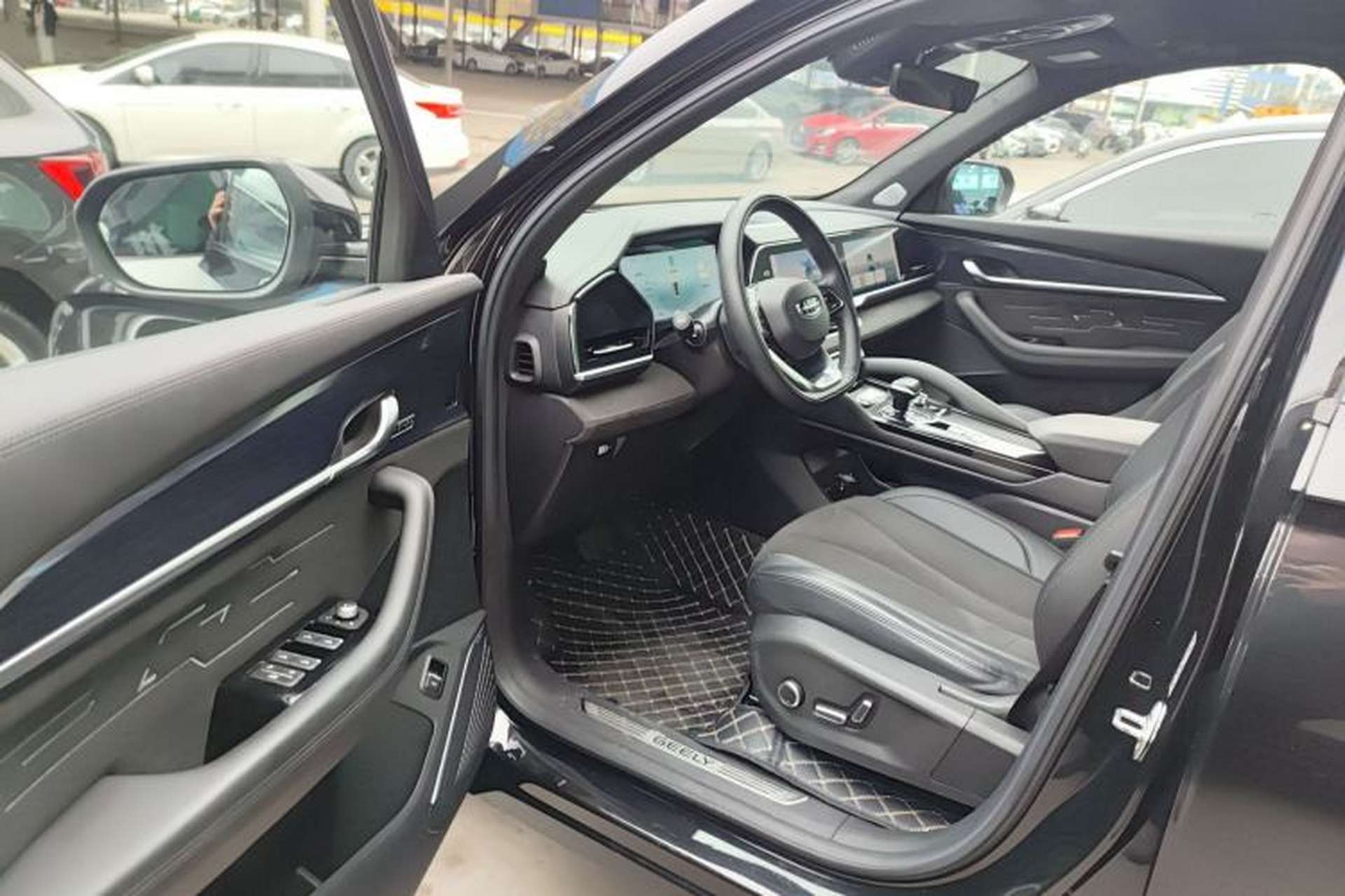 Used Geely Auto Monjaro L 2024 2.0TD High-Power Automatic Two-Wheel Drive Skyline Edition Driver Seat