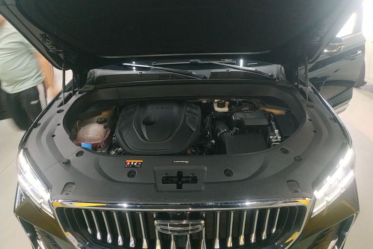 Used Geely Auto Monjaro L 2024 2.0TD DCT EVO Two-Wheel Drive Long-Range Version Engine Bay
