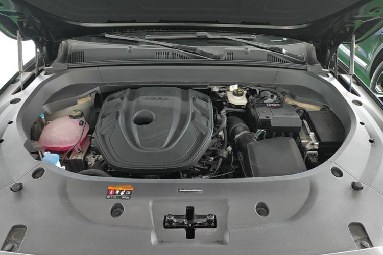 Used Geely Auto Monjaro L 2024 2.0TD DCT EVO Two-Wheel Drive Long-Range Version Engine Bay