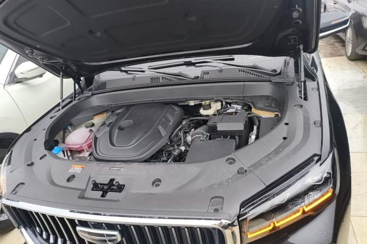 Used Geely Auto Monjaro L 2024 2.0TD High-Power Automatic Two-Wheel Drive Yunqi Version Engine Bay