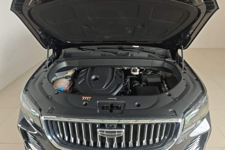 Used Geely Auto Monjaro L 2024 2.0TD High-Power Automatic Two-Wheel Drive Yunqi Version Engine Bay