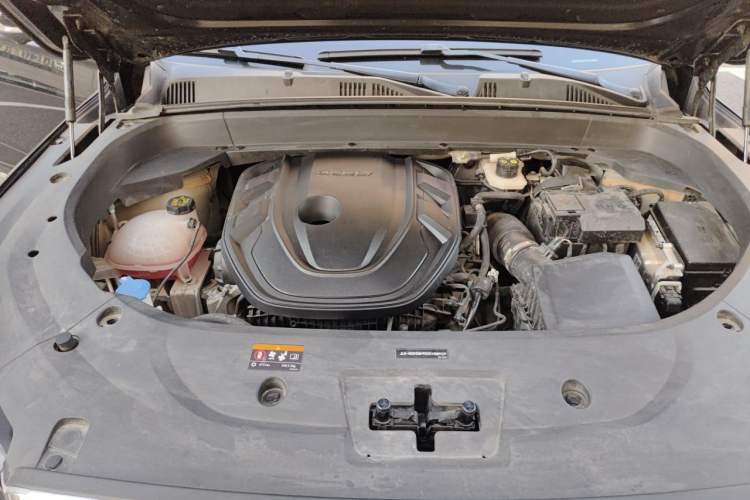 Used Geely Auto Monjaro L 2024 2.0TD High-Power Automatic Two-Wheel Drive Yunqi Version Engine Bay