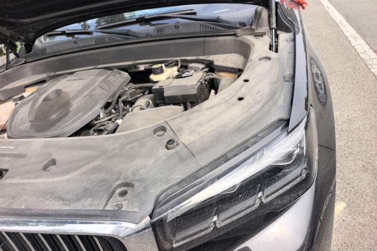 Used Geely Auto Monjaro L 2024 2.0TD High-Power Automatic Two-Wheel Drive Yunqi Version Engine Bay Left