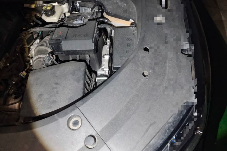 Used Geely Auto Monjaro L 2024 2.0TD DCT EVO Two-Wheel Drive Long-Range Version Engine Bay Left