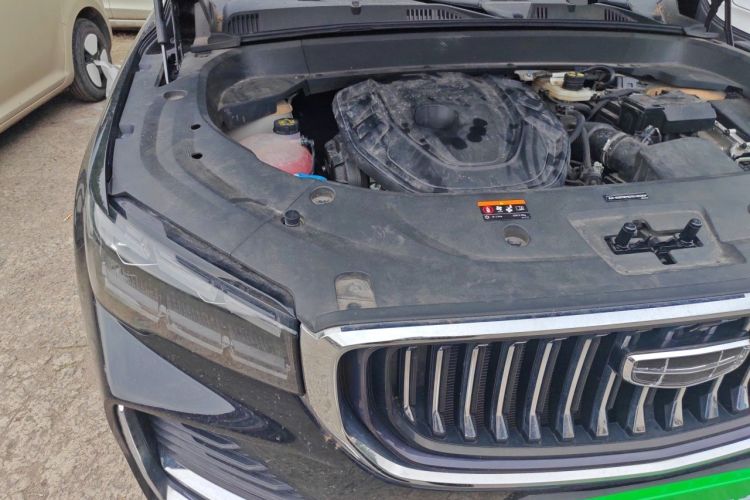 Used Geely Auto Monjaro L 2024 2.0TD High-Power Automatic Two-Wheel Drive Skyline Edition Engine Bay Right